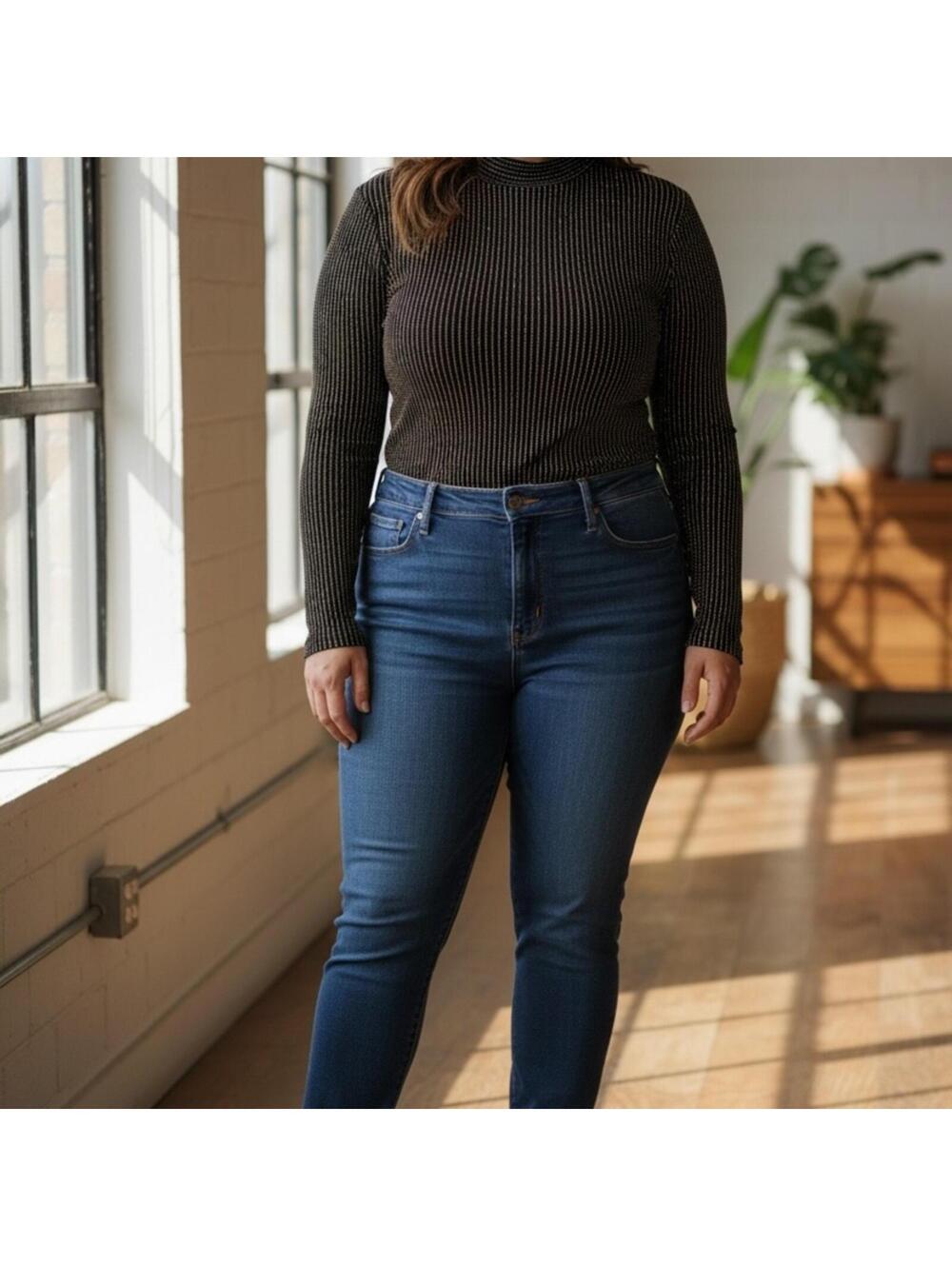 AKIRA Black and Gold Ribbed Long Sleeve Top